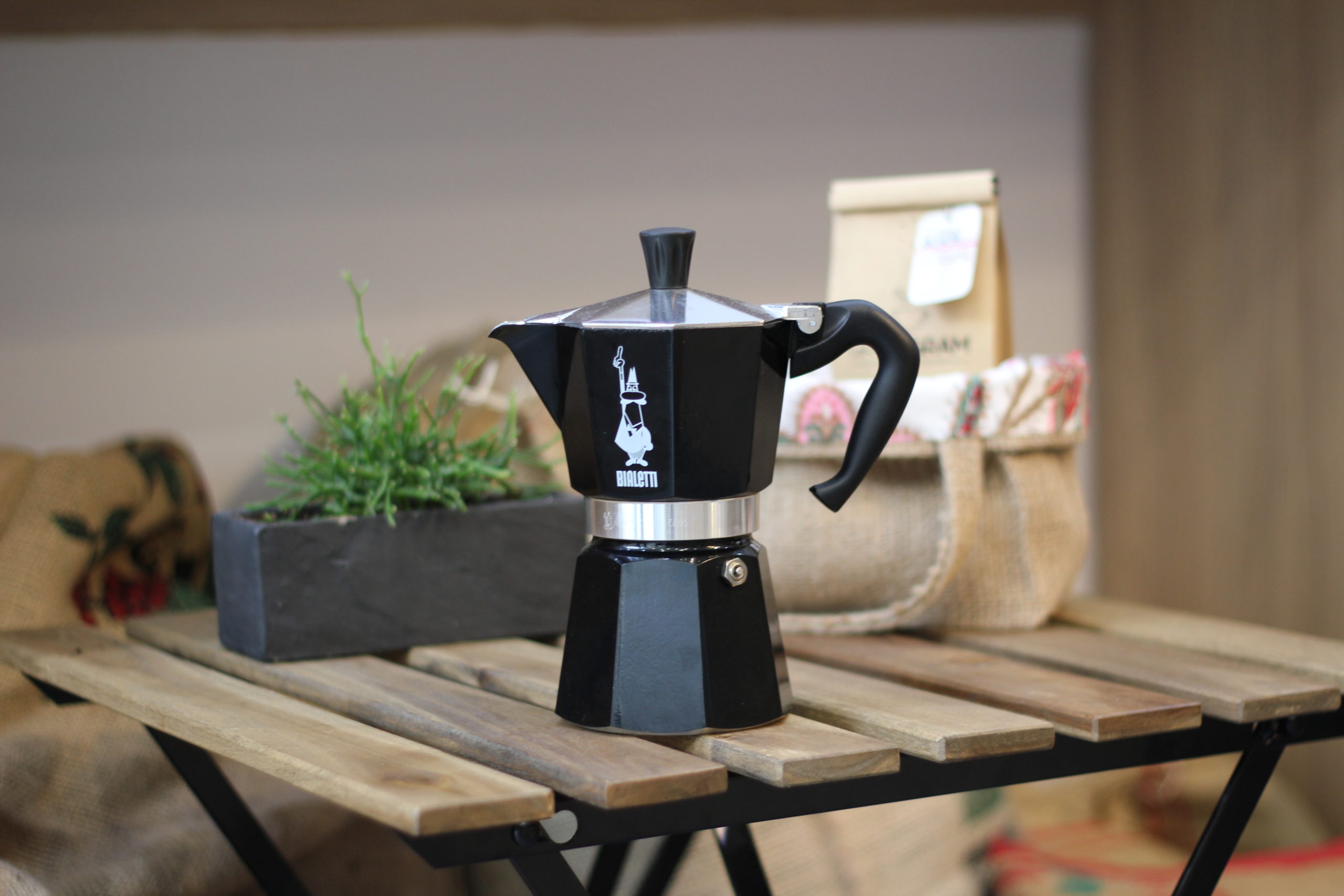 Cafetière Italienne Bialetti Gaz 6 tasses – Image 3